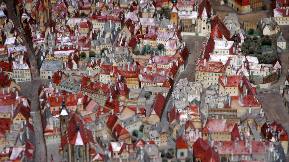 Langweilův model Prahy - po rekonstrukci vitríny a osvětlení modelu