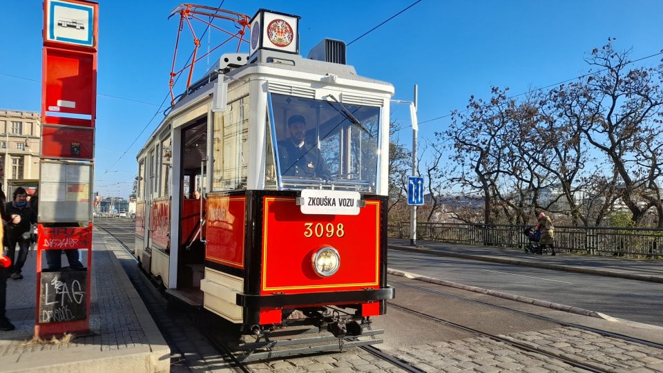 Historická tramvaj mevro