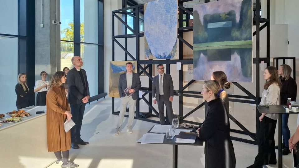 Výstava Tušení nespatřeného v Galerii Magnus Art | foto: Sabina Vosecká, Český rozhlas Výstava Tušení nespatřeného v Galerii Magnus Art