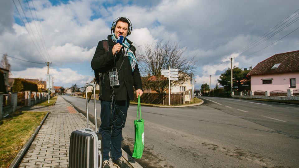 Moderátor Patrik Rozehnal přijíždí do Oldřišova na Hlučínsku natáčet další soutěžní recept