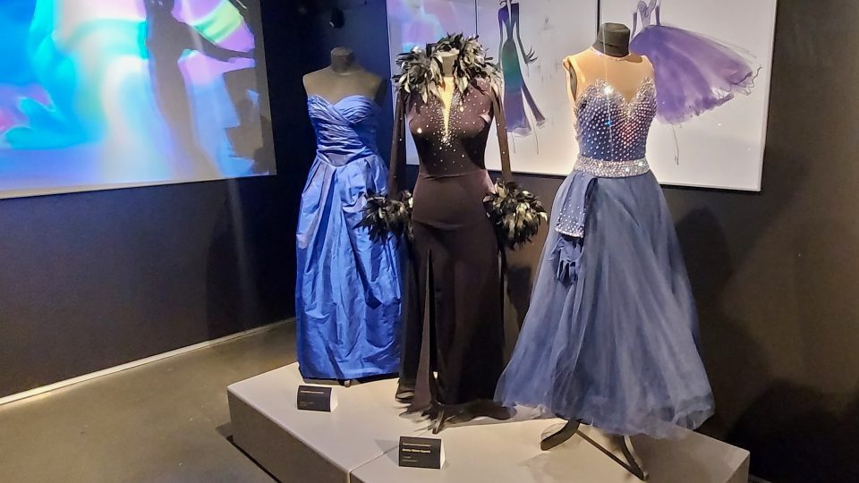 Výstava Šaty, které tančí