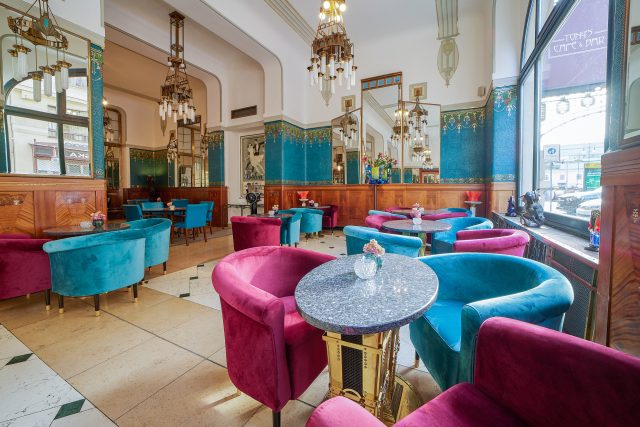 Kavárna hotelu Paříž  (Tony's Café & Bar) | foto: Michal Linhart,  Hotel Paris