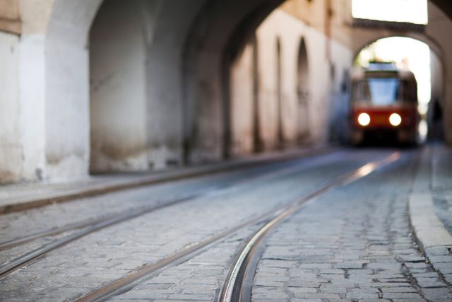 Jedna z tramvajových tratí v Praze  (ilustrační obrázek) | foto: Profimedia